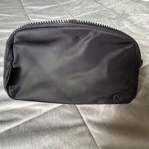 NWOT LululemonBlack Belt Bag
